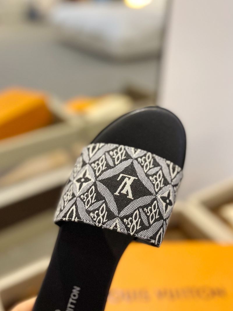 Louis Vuitton Slippers